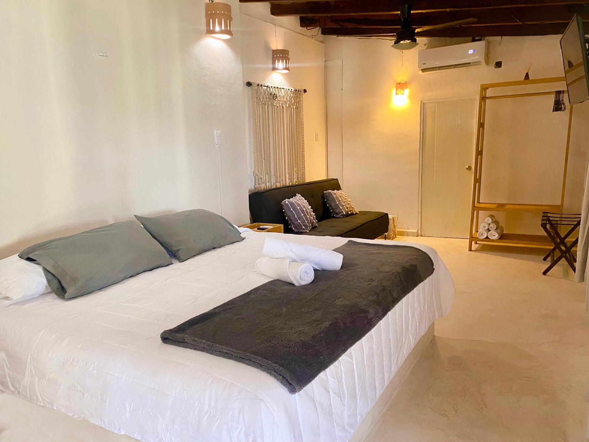 Casa Lucia Beachfront بويرتو موريلوس المظهر الخارجي الصورة